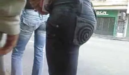 შერჩევა gorgeous შავი ass უსინდისოდ დაუცველი კამერა